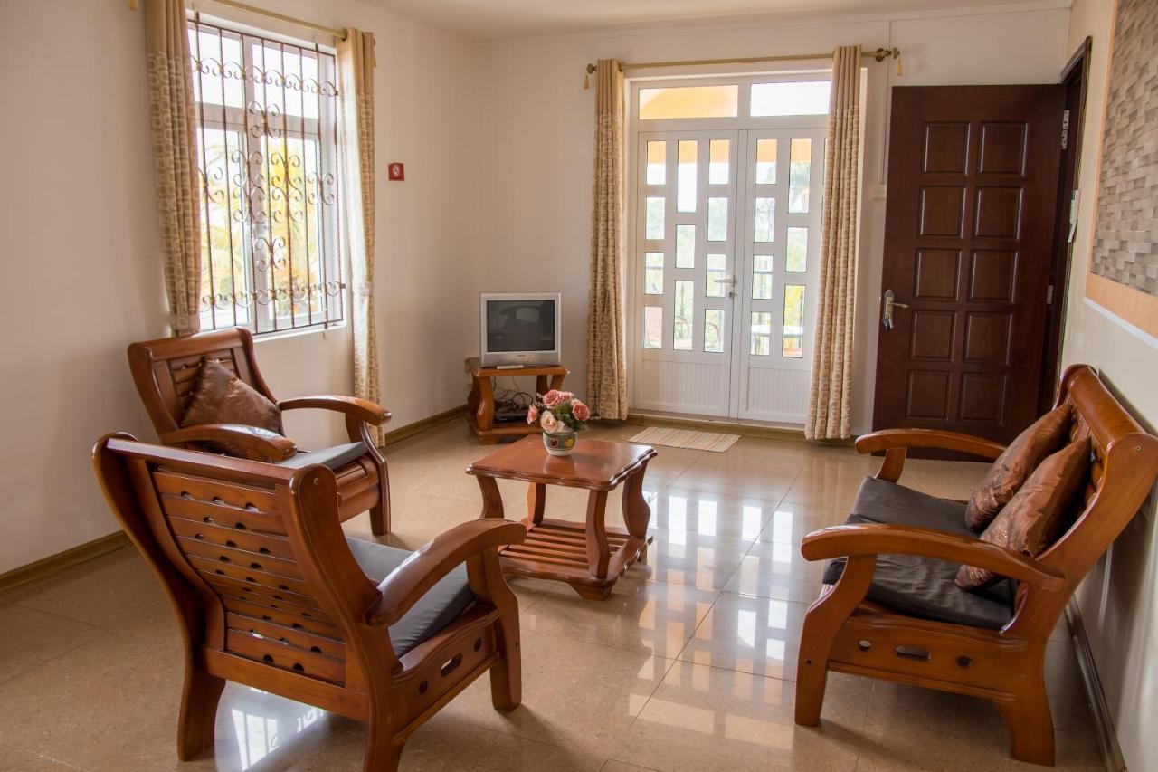 Residence Le Palmier Mont-Choisy Bagian luar foto
